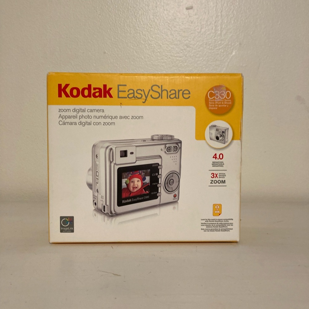 UNTESTED Kodak EasyShare Zoom Digital Camera C330 Point Shoot Series 4.0 MP Box